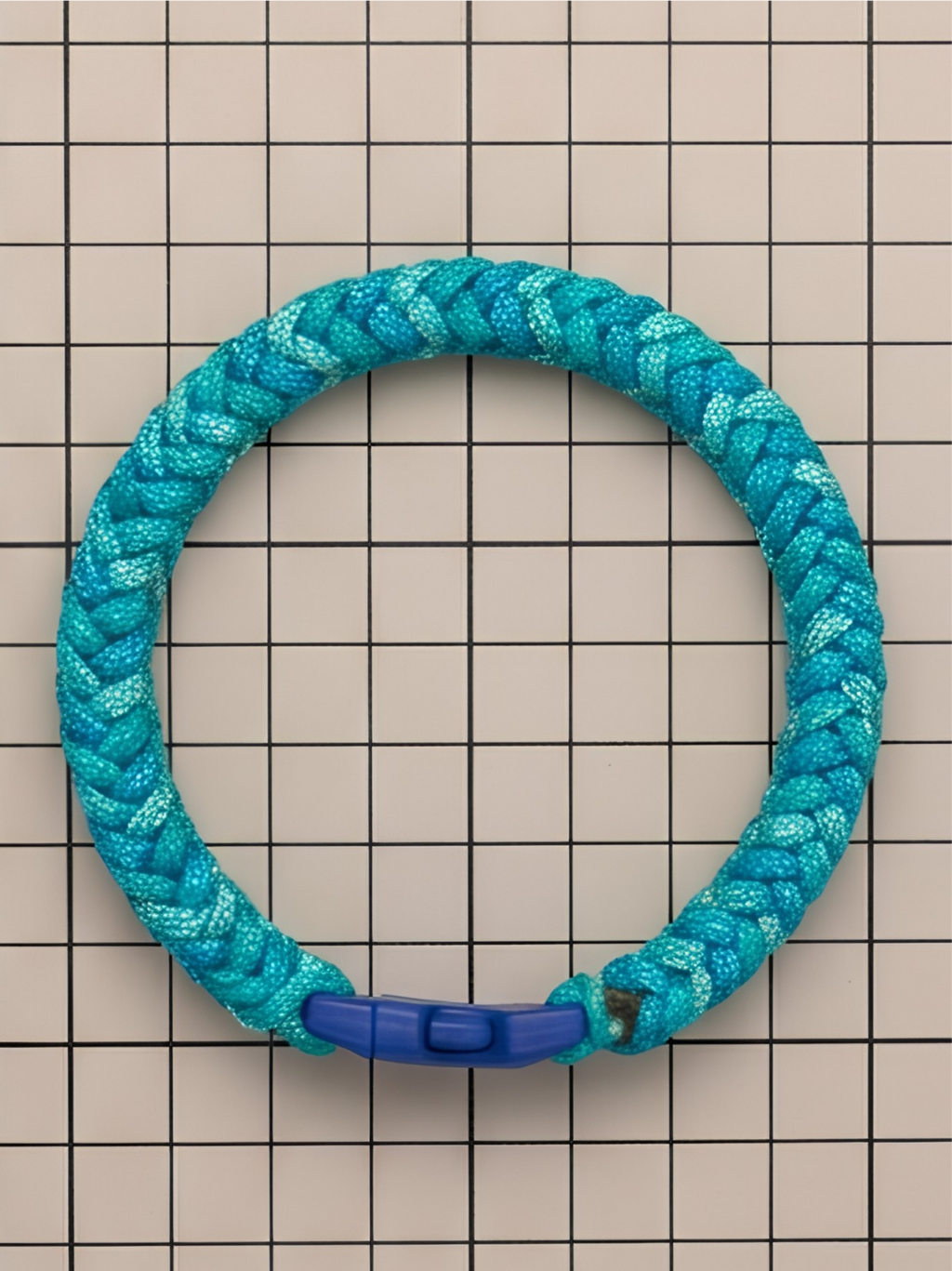 Aqua Camo Paracord Survival Bracelet – Teal & Royal Blue | Watersports & Outdoor EDC Bracelet
