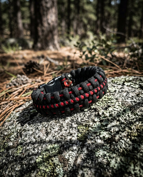 Paracord bracelet — Rugged Environment | Generated by Modelize